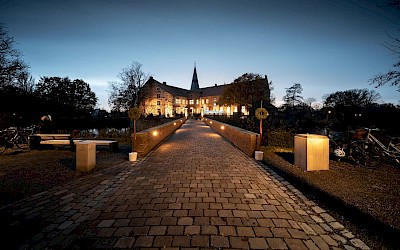 Die Burg Lüdinghausen in der Abendstimmung