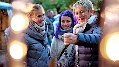 Zu dritt auf dem Weihnachtsmarkt