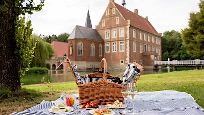 Ein Picknick an der Burg Hülshoff ist immer ein Erlebnis!