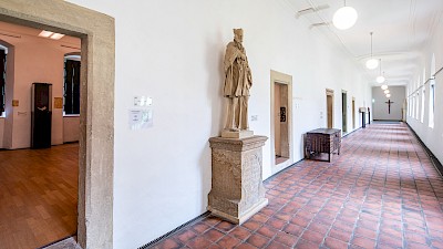Teile der Ausstellung im Kloster Bentlage