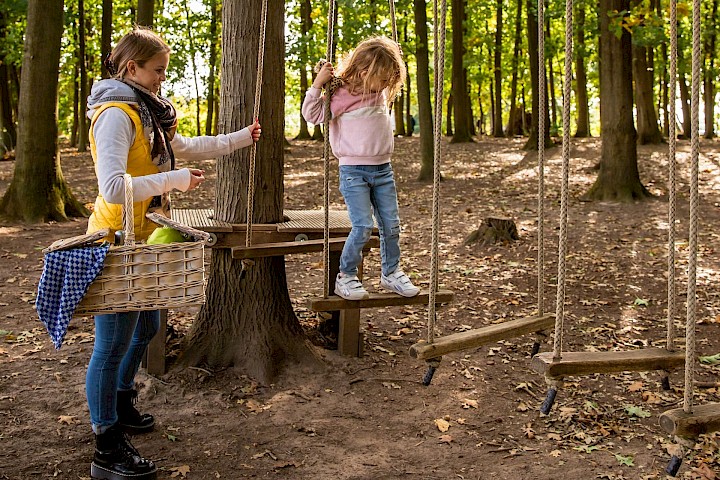Im Niedrigseilgarten Reken kann man auch picknicken.