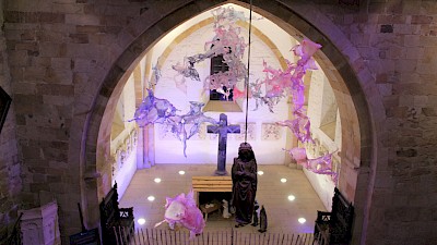 Krippe in der Katharinenkirche am Eingang der Burg