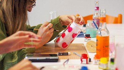 Gläser bemalen im studio flausen